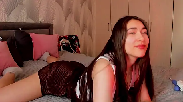 Bambiii bby online show from 6, 2, 2026