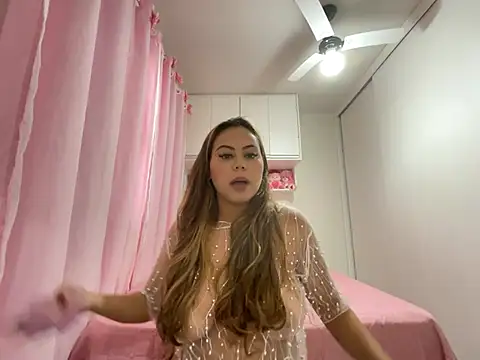 Snapshot of lariic chatting on 18, 3, 2025 lariic online show from 18, 3, 2025