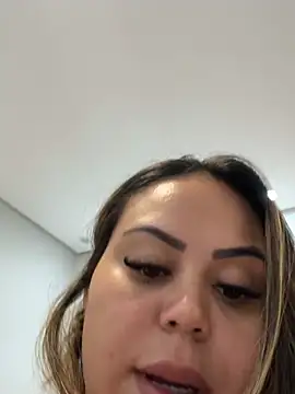 Snapshot of lariic chatting on 21, 2, 2026 lariic online show from 21, 2, 2026