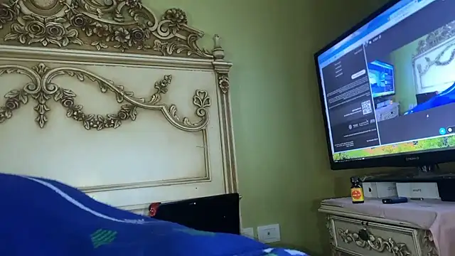 emylolo9 online show from 4, 1, 2025