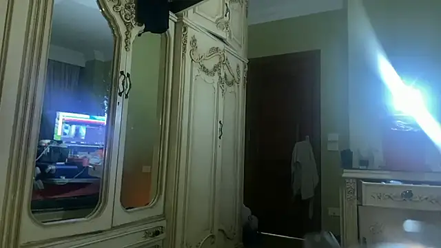 emylolo9 online show from 4, 1, 2025