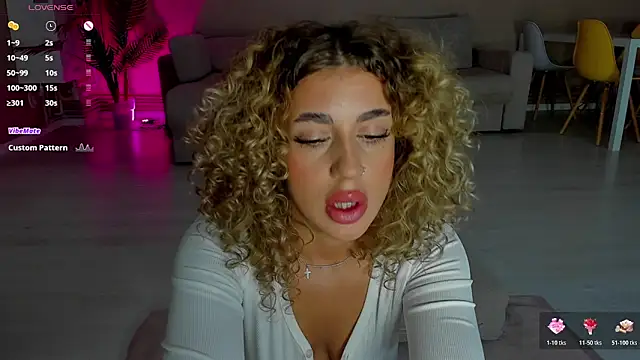 CurlyAnt0 online show from 28, 11, 2025