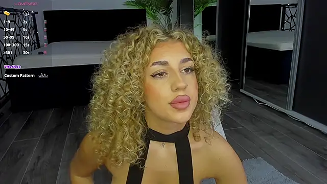 CurlyAnt0 online show from 8, 1, 2026