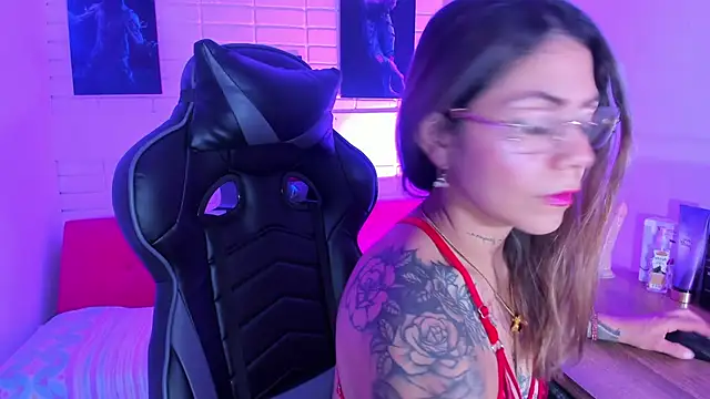 Anna  Spencer online show from 2, 2, 2025