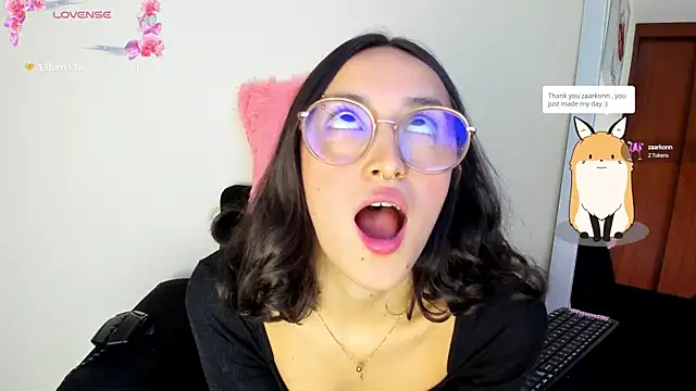 its  angelica  online show from 3, 2, 2025