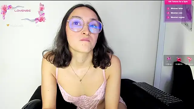 its  angelica  online show from 11, 3, 2025