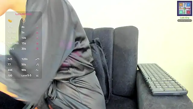 its  angelica  online show from 12, 1, 2026