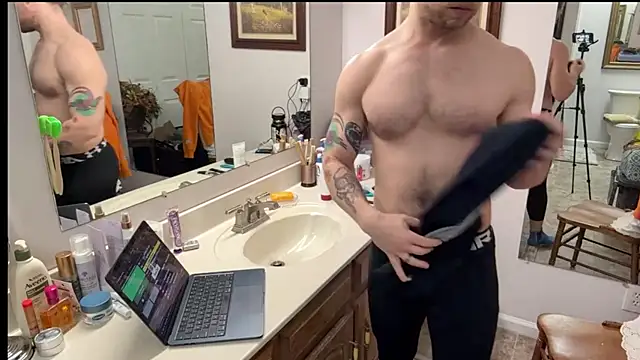 DaddydayDrinkzz online show from 8, 2, 2025