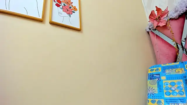 Snapshot of charlotterichardss chatting on 6, 12, 2024 charlotterichardss online show from 6, 12, 2024