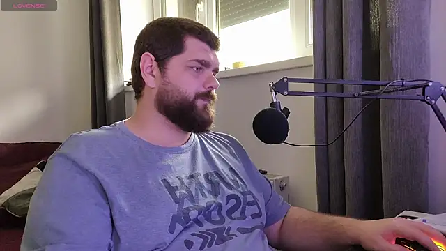 Snapshot of KingMarti chatting on 8, 10, 2025 KingMarti online show from 8, 10, 2025