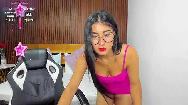 evelin leroy online show from 5, 3, 2025