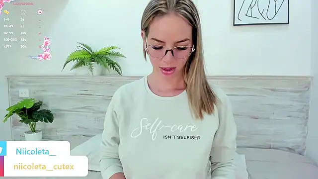 Niicoleta online show from 23, 2, 2025