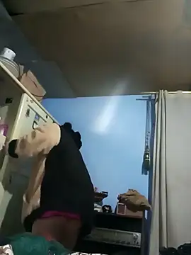 Snapshot of Elvishcassie_ chatting on 14, 10, 2025 Elvishcassie  online show from 14, 10, 2025