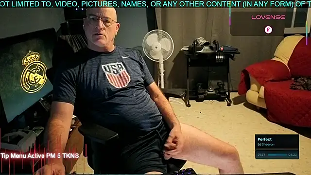 Snapshot of Pilot_Dave_69 chatting on 24, 9, 2025 Pilot Dave 69 online show from 24, 9, 2025