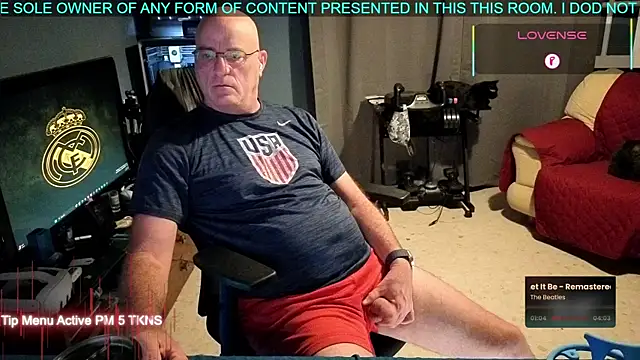 Snapshot of Pilot_Dave_69 chatting on 27, 9, 2025 Pilot Dave 69 online show from 27, 9, 2025