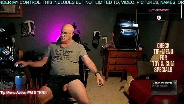 Snapshot of Pilot_Dave_69 chatting on 6, 10, 2025 Pilot Dave 69 online show from 6, 10, 2025