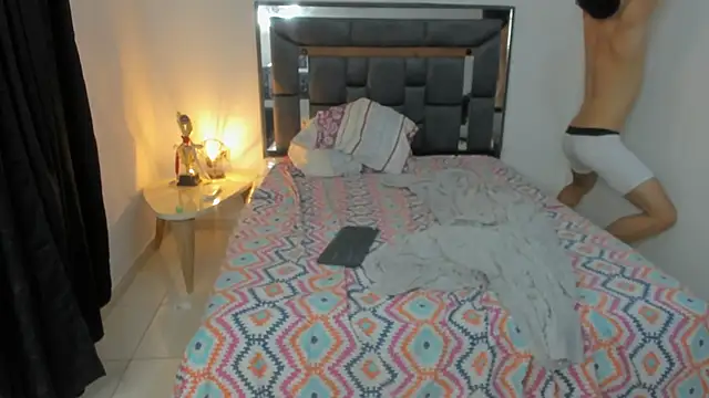 enzo sloran online show from 1, 12, 2025