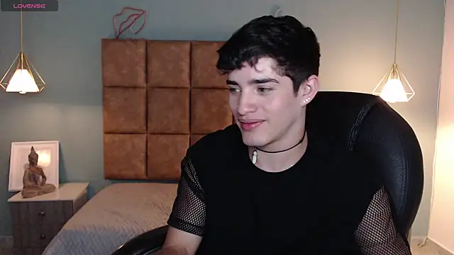 AlejooTwink online show from 27, 2, 2025