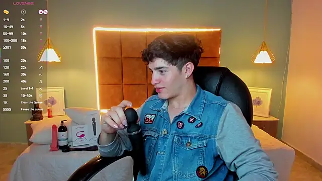 AlejooTwink online show from 23, 9, 2025