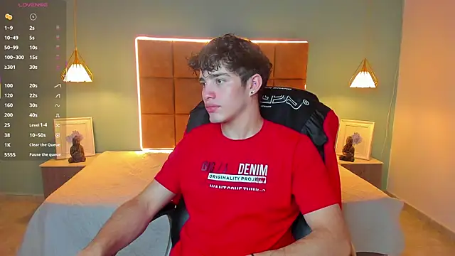 AlejooTwink online show from 10, 10, 2025