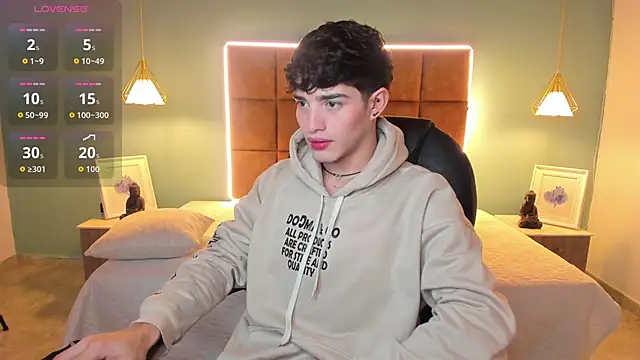 AlejooTwink online show from 2, 12, 2025