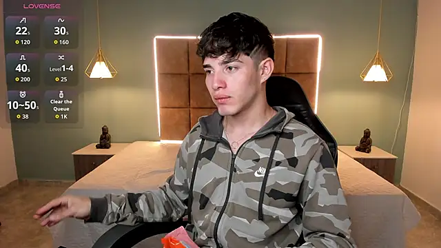 AlejooTwink online show from 15, 5, 2026