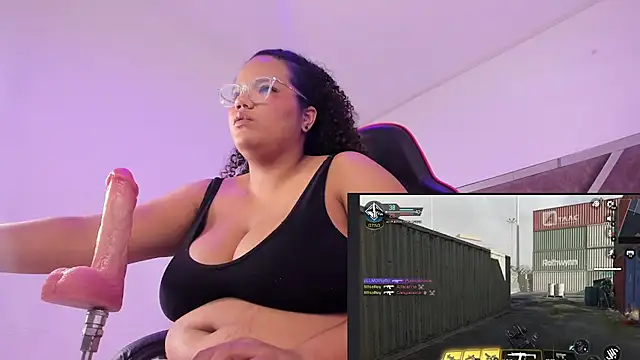 Snapshot of MhiaRey chatting on 8, 3, 2025 MhiaRey online show from 8, 3, 2025