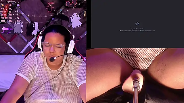 Snapshot of MhiaRey chatting on 24, 10, 2025 MhiaRey online show from 24, 10, 2025