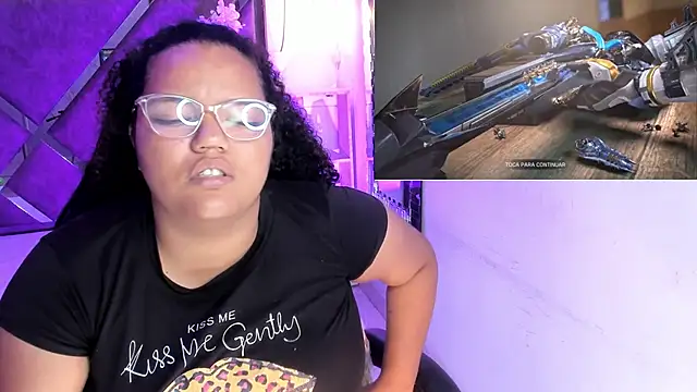 Snapshot of MhiaRey chatting on 29, 11, 2025 MhiaRey online show from 29, 11, 2025