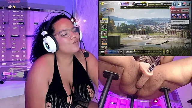 Snapshot of MhiaRey chatting on 20, 12, 2025 MhiaRey online show from 20, 12, 2025