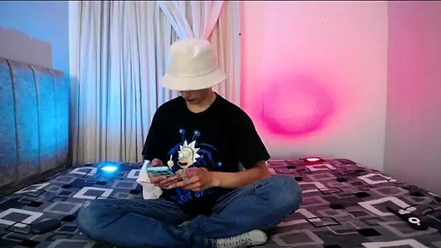 Snapshot of Yellowpokemon23 chatting on 3, 4, 2026 Yellowpokemon23 online show from 3, 4, 2026