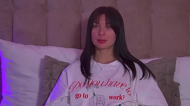 AlexandraBloom online show from 26, 1, 2025