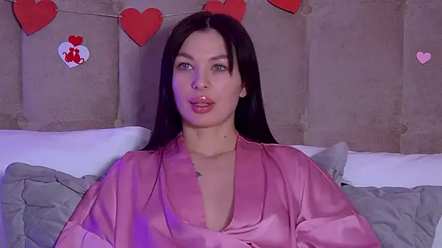 AlexandraBloom online show from 13, 2, 2025