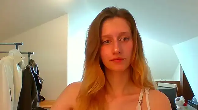 LUNA delight online show from 25, 2, 2025