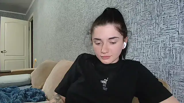 Liana diva online show from 12, 2, 2026