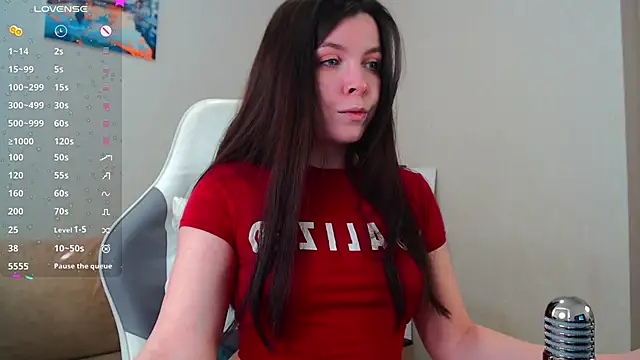 lunalovesu online show from 13, 2, 2025