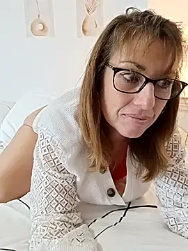 Snapshot of misslynexxx chatting on 8, 2, 2026 misslynexxx online show from 8, 2, 2026