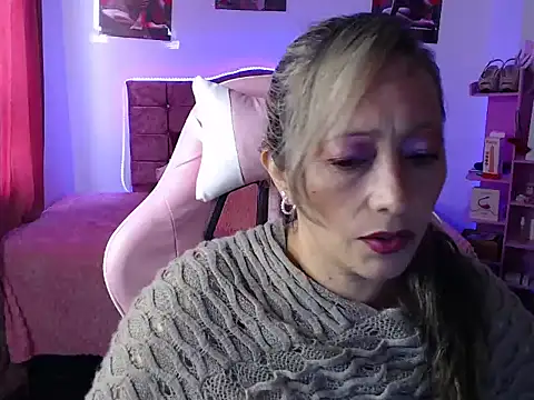 Melanyy 100 online show from 20, 2, 2025