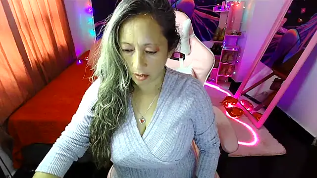 Melanyy 100 online show from 24, 3, 2026