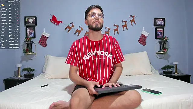 Snapshot of ETHAN_ADAM chatting on 13, 12, 2024 ETHAN ADAM online show from 13, 12, 2024