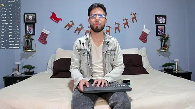 Snapshot of ETHAN_ADAM chatting on 14, 12, 2024 ETHAN ADAM online show from 14, 12, 2024