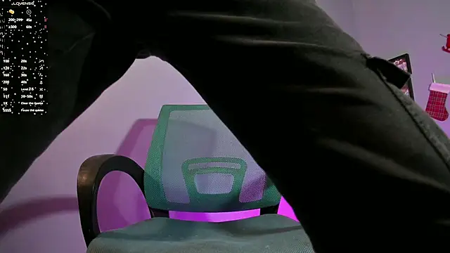 Snapshot of ETHAN_ADAM chatting on 28, 12, 2024 ETHAN ADAM online show from 28, 12, 2024