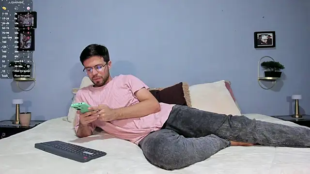 Snapshot of ETHAN_ADAM chatting on 3, 1, 2025 ETHAN ADAM online show from 3, 1, 2025