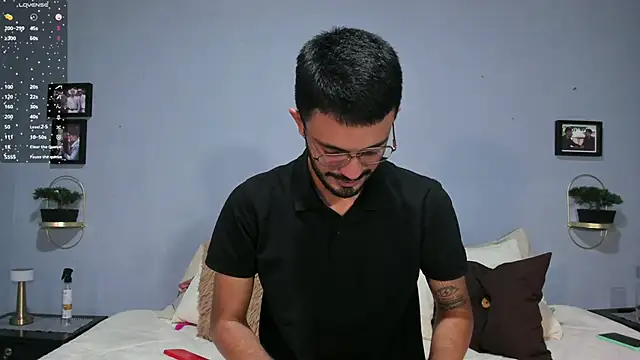 Snapshot of ETHAN_ADAM chatting on 16, 1, 2025 ETHAN ADAM online show from 16, 1, 2025