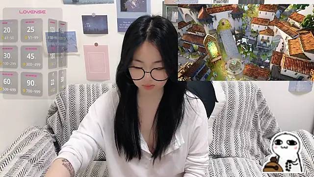 Snapshot of LiLiYbaby chatting on 26, 5, 2026 LiLiYbaby online show from 26, 5, 2026