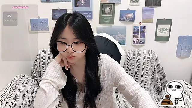 Snapshot of LiLiYbaby chatting on 11, 6, 2026 LiLiYbaby online show from 11, 6, 2026