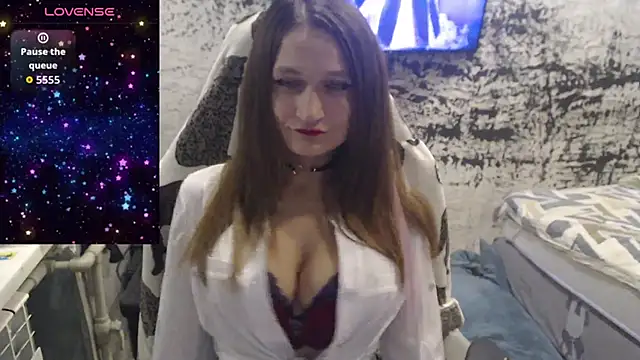 Snapshot of PamelaYoun chatting on 8, 10, 2025 PamelaYoun online show from 8, 10, 2025