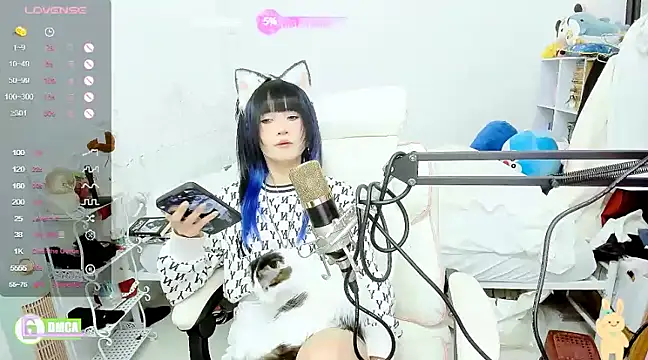 Snapshot of RassieRaph chatting on 17, 12, 2024 RassieRaph online show from 17, 12, 2024