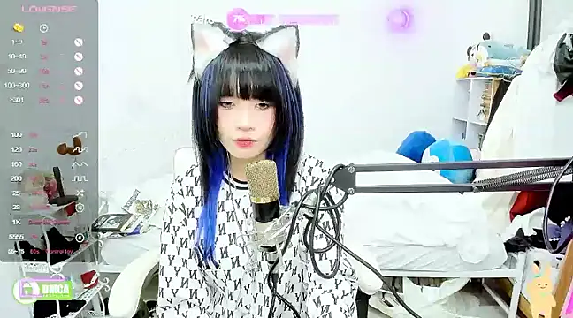 Snapshot of RassieRaph chatting on 17, 12, 2024 RassieRaph online show from 17, 12, 2024