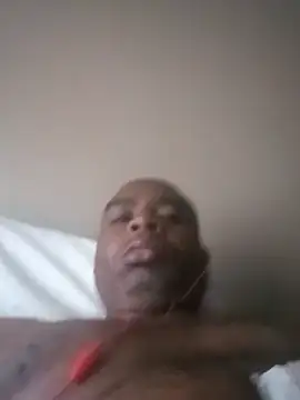 Snapshot of SLOWSTRO chatting on 2, 12, 2024 SLOWSTRO online show from 2, 12, 2024